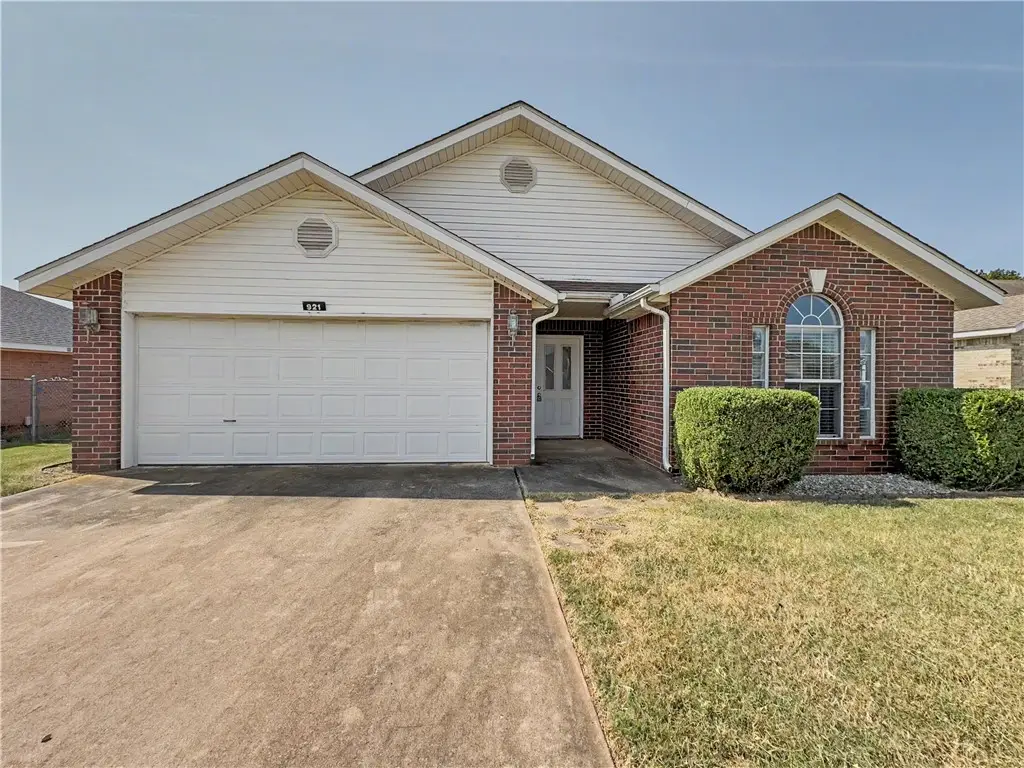 921 Sunflower Street, Centerton, AR 72719 - #1