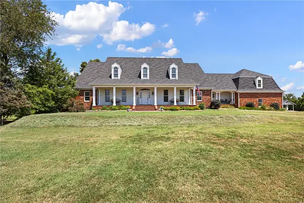 1597 County Road 2290, Clarksville, AR 72830