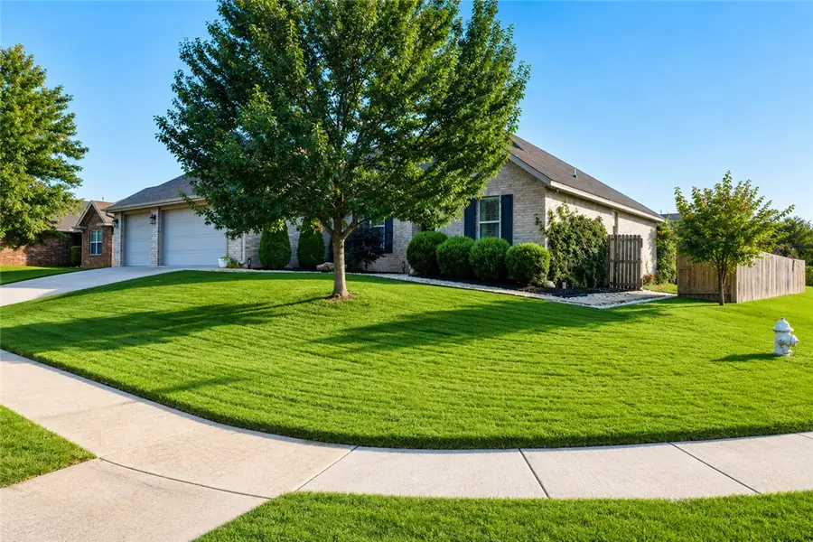 1687 S Harding Place, Fayetteville, AR 72701 - #2