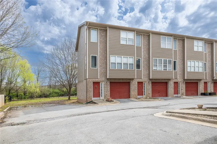 1882 N Scull Creek Drive, Fayetteville, AR 72703 - #2