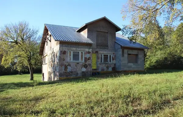 315 W 4th Street, Yellville, AR 72687