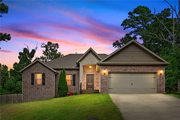 10 Wendron Lane, Bella Vista, AR 72714