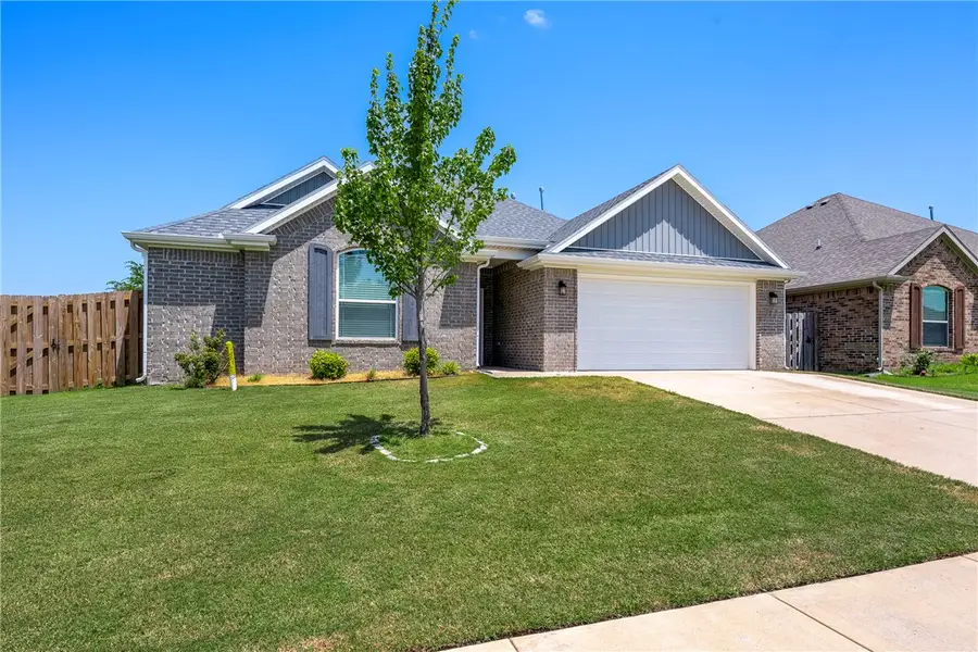 712 Diamond Avenue, Lowell, AR 72745 - #2