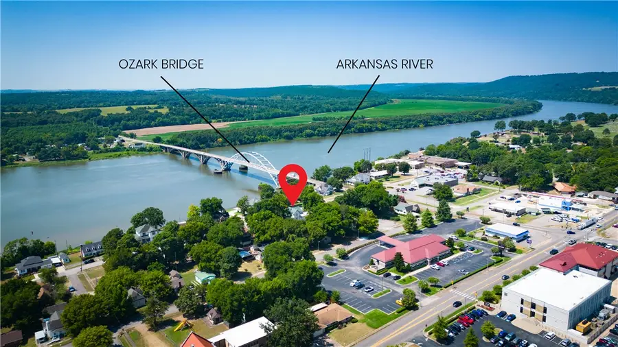 600 W River Street, Ozark, AR 72949 - #2