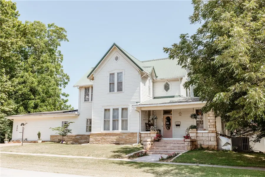 600 W River Street, Ozark, AR 72949 - #3