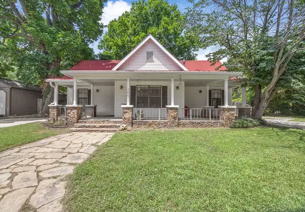 147 Maple Avenue, West Fork, AR 72774