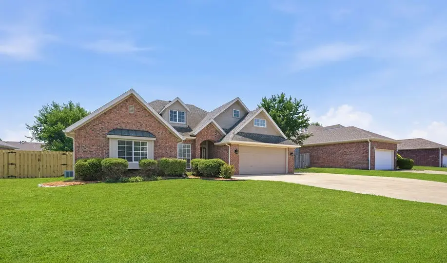 2201 SW Juniper Avenue, Bentonville, AR 72713 - #1