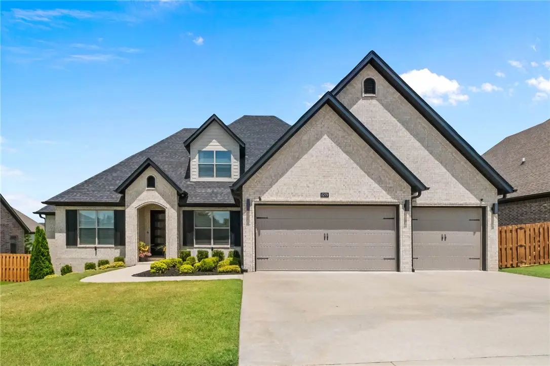 1271 Elizabeth, Bentonville, AR 72713 - #1