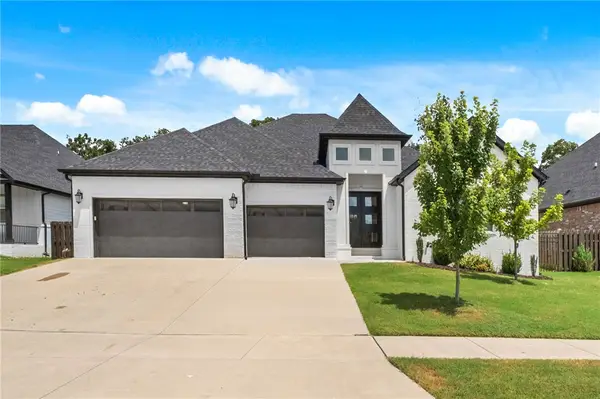 1440 Westridge Lane, Centerton, AR 72719