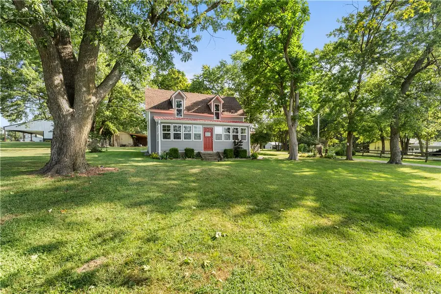 1380 E Main Street, Gentry, AR 72734 - #3