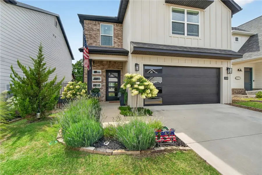 2404 SW Poppy Street, Bentonville, AR 72713 - #2