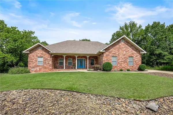 1 Brunswick Drive, Bella Vista, AR 72715