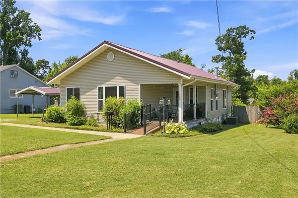 1300 S 9th Street, Rogers, AR 72756