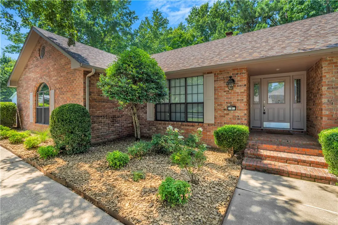 9 W 26th Circle, Fayetteville, AR 72701 - #1