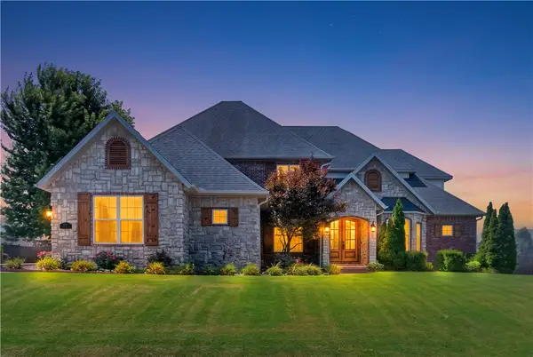 5487 E Saddleridge Drive, Fayetteville, AR 72703