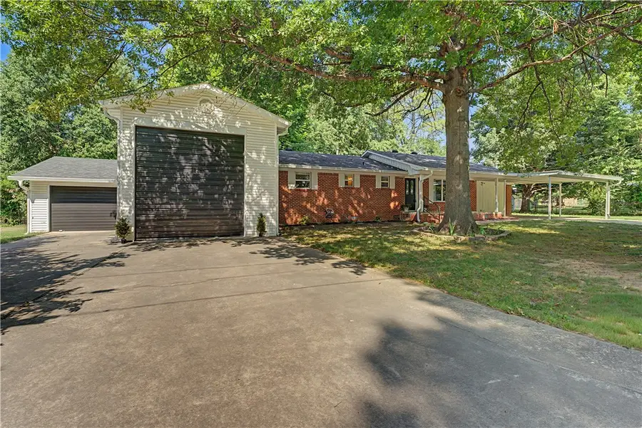 4202 Croxdale Street, Springdale, AR 72764 - #2