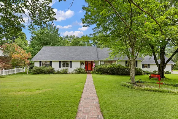 905 Kings Court, Russellville, AR 72801