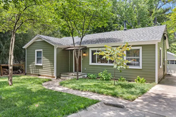 843 N Olive Avenue, Fayetteville, AR 72701