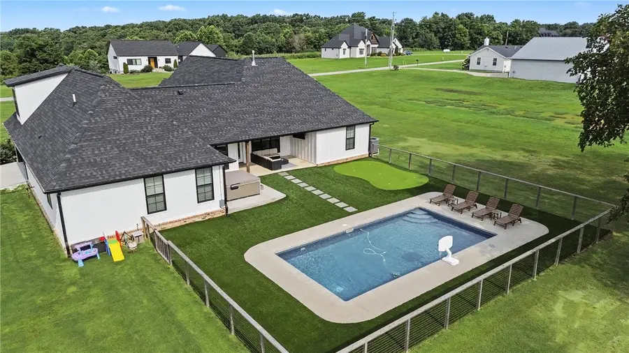 492 Drain Road, Farmington, AR 72730 - #2