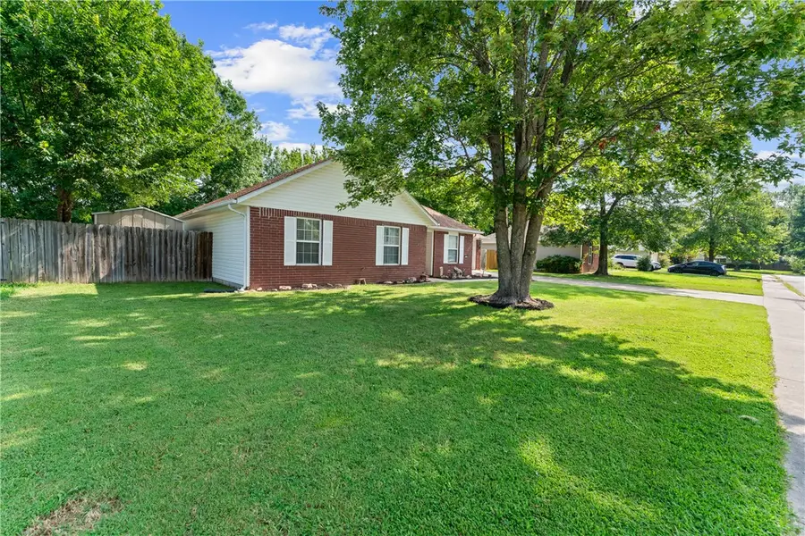 2224 S Brandi Drive, Fayetteville, AR 72701 - #3