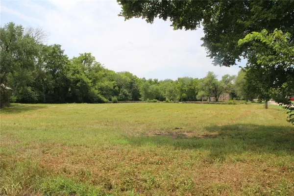 Lots 1-8 4th, Yellville, AR 72687