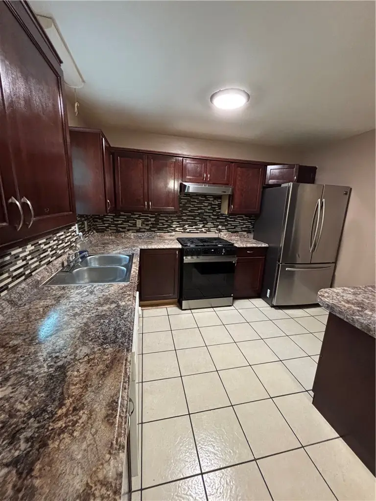 1008 S Muskogee Avenue, Russellville, AR 72801 - #3