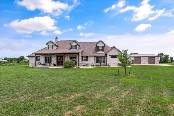 1810 Park Place Lane, Centerton, AR 72719
