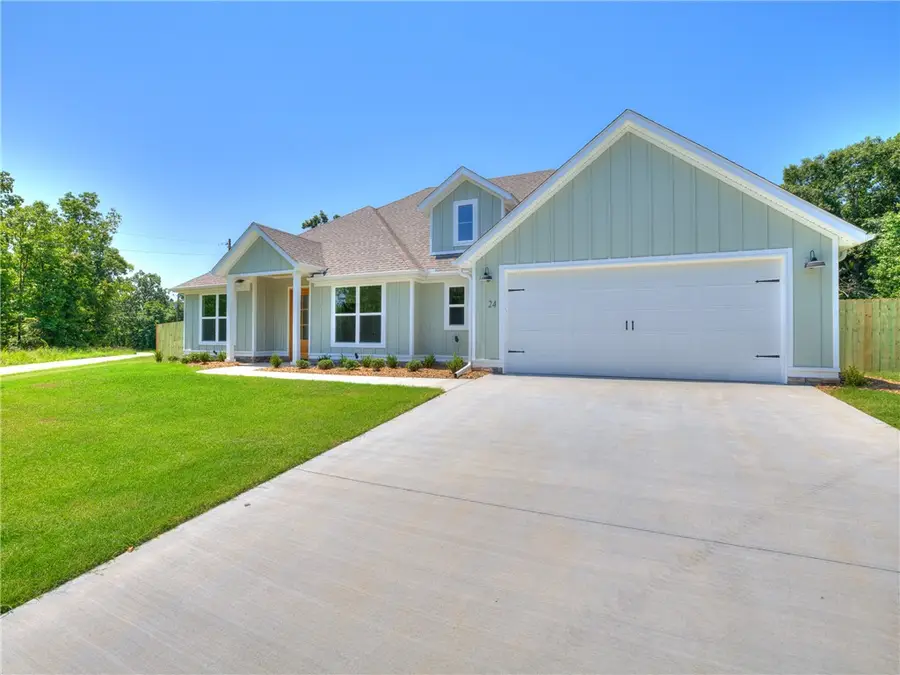 24 Roxburgh Drive, Bella Vista, AR 72715 - #3