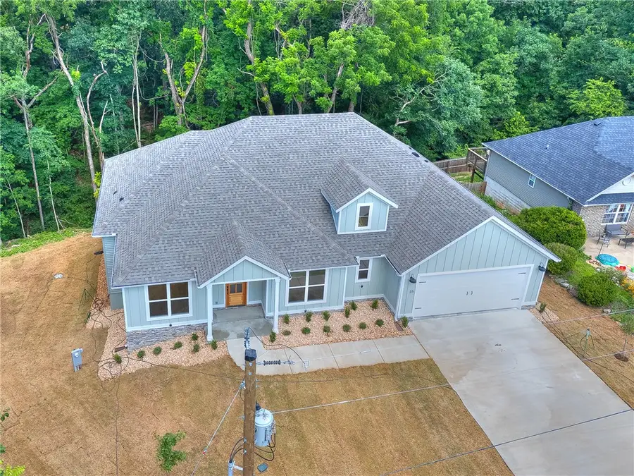 16 Millsap Circle, Bella Vista, AR 72715 - #3