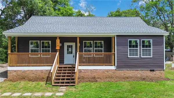 262 Dallas Street Sw, Gravette, AR 72736