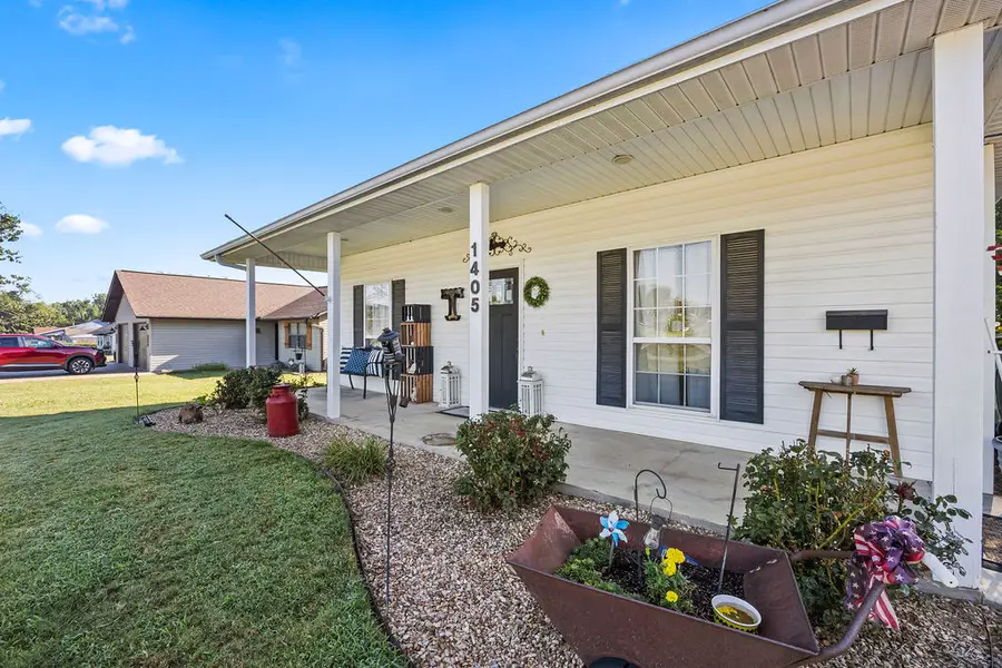 1405 S 5th Street, Rogers, AR 72756 - #3