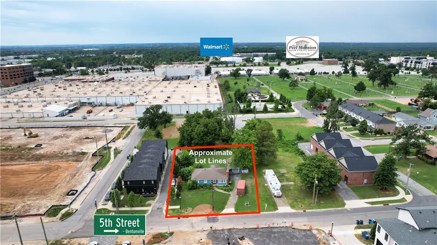 508 E Street, Bentonville, AR 72712 - #2