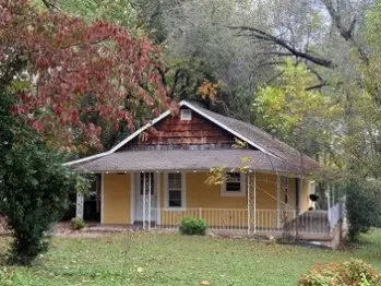 1004, 1006, 1004 1/2 Willow, Harrison, AR 72601 - #1