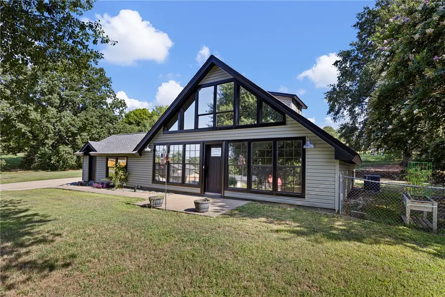 2812 W 17th Street, Russellville, AR 72802 - #2