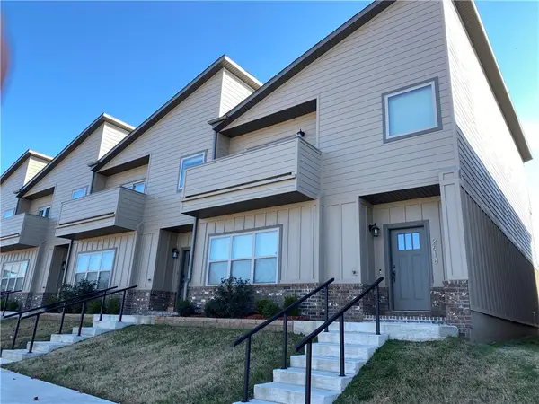 2618 N Ward Drive, Fayetteville, AR 72704