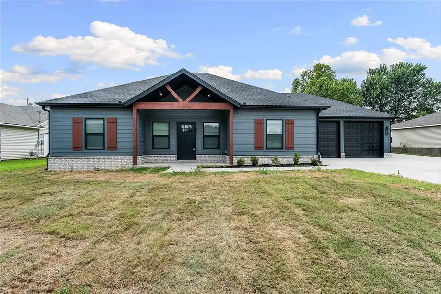 607 6th Avenue, Gravette, AR 72736 - #3