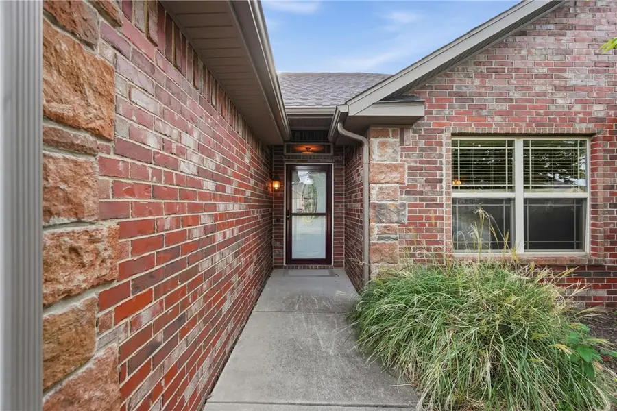 6011 S 38th Street, Rogers, AR 72758 - #2