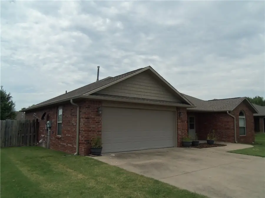 1902 N Messick Court, Siloam Springs, AR 72761 - #2