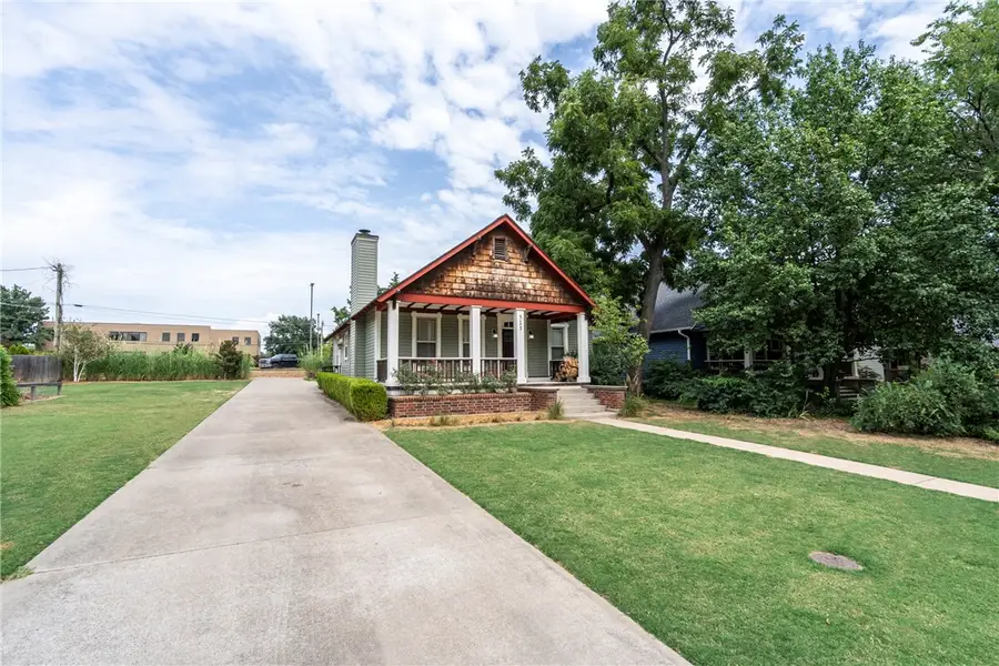 513 S College Street, Siloam Springs, AR 72761 - #2