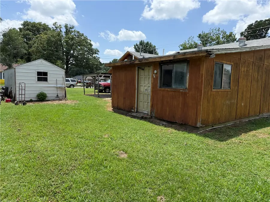 817 Crutcher Street, Springdale, AR 72764 - #3