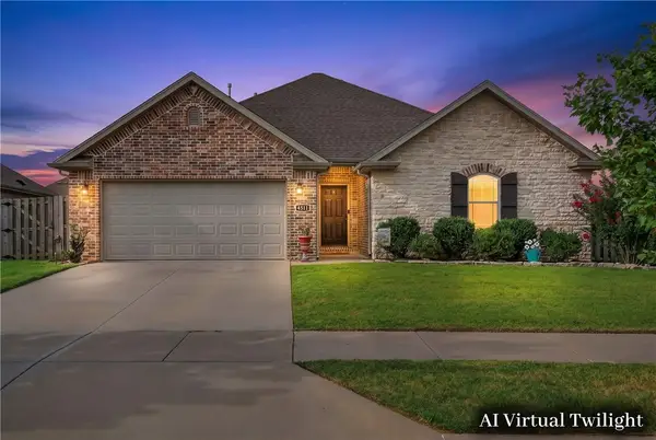 4511 W Blissful Drive, Fayetteville, AR 72704