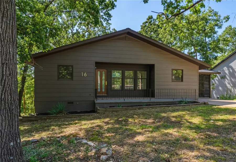 16 Stretford Drive, Bella Vista, AR 72714 - #3