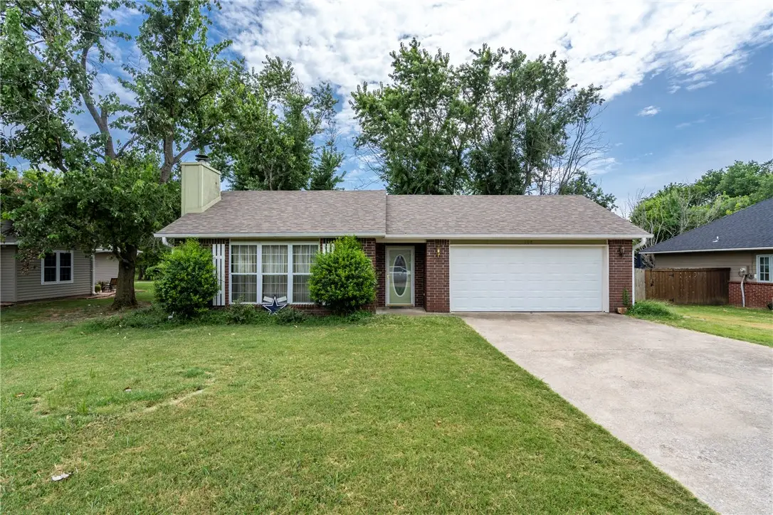 108 Greenwood Place, Siloam Springs, AR 72761 - #1