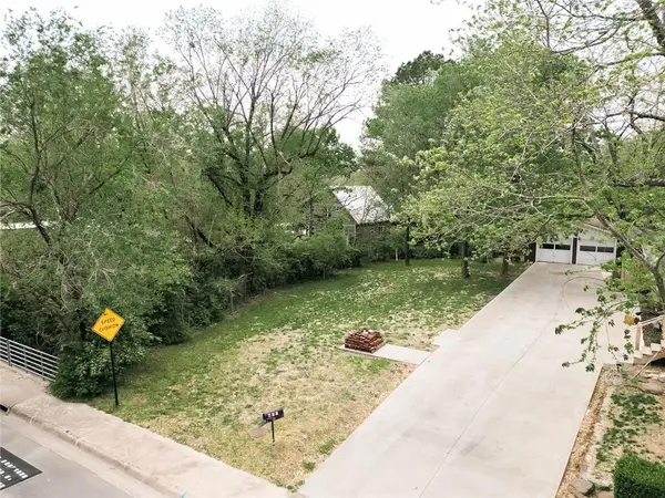 407 S College Avenue, Fayetteville, AR 72701