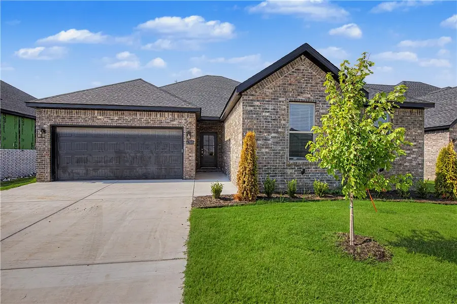 6705 Orange Avenue, Bentonville, AR 72713 - #2
