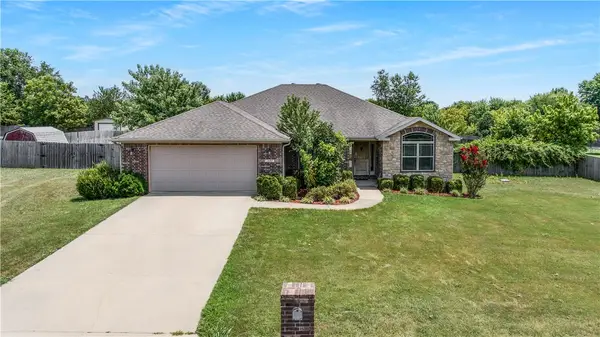 3491 Gracie Drive, Lowell, AR 72745