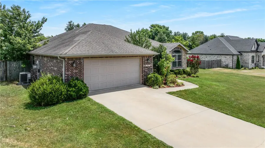 3491 Gracie Drive, Lowell, AR 72745 - #3