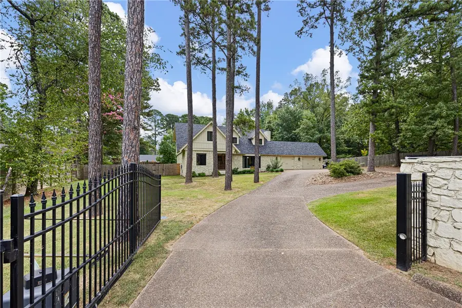 269 S Inglewood Avenue, Russellville, AR 72801 - #2
