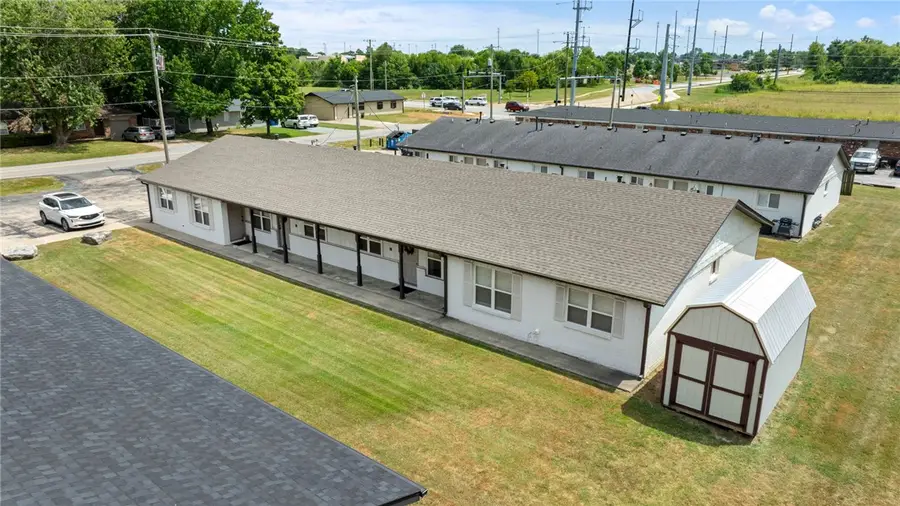 1306 SE C Street, Bentonville, AR 72712 - #3