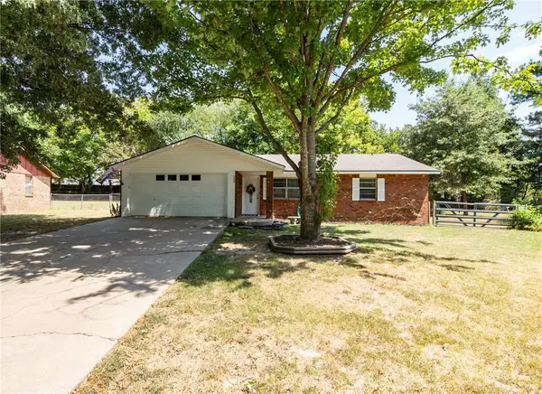 1207 S Prospect Street, Siloam Springs, AR 72761